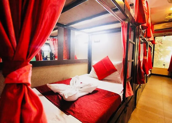 Town Mumbai - Ac DormitoryHostel